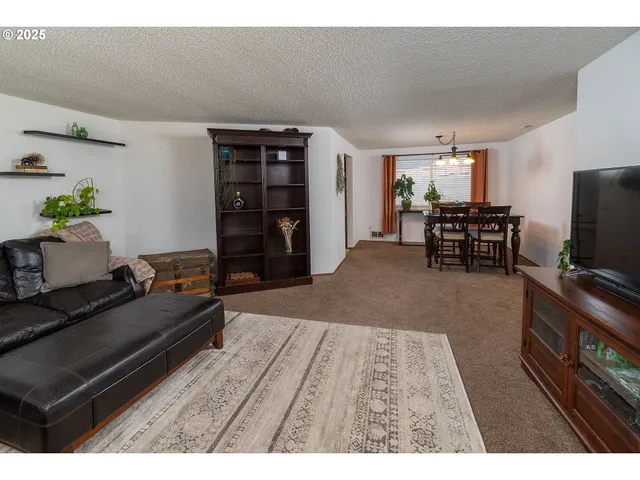 $520,000 | 20629 White Wing Court, Bend, OR 97701