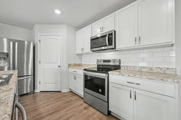 $1,950 | 3277 Chapelwood Drive, Crestview, FL 32539