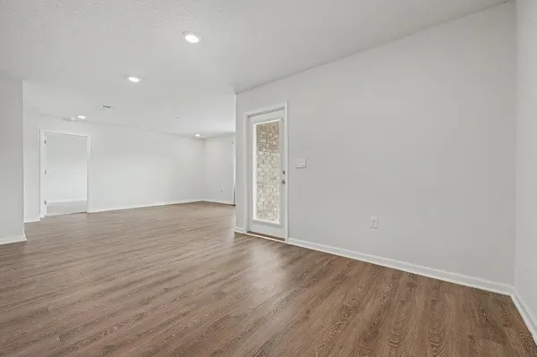 $1,950 | 3277 Chapelwood Drive, Crestview, FL 32539