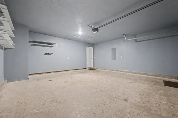 $1,950 | 3277 Chapelwood Drive, Crestview, FL 32539