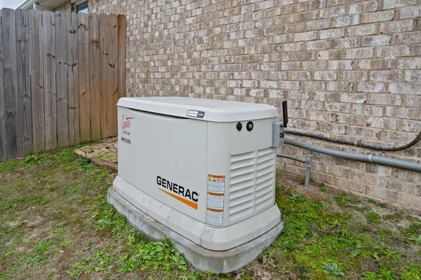 $1,950 | 3277 Chapelwood Drive, Crestview, FL 32539