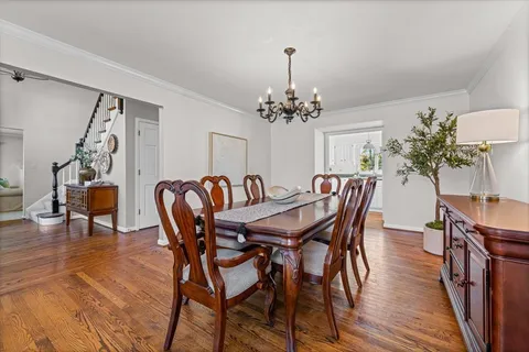 $979,000 | 304 Surrey Lane, Lincolnshire, IL 60045