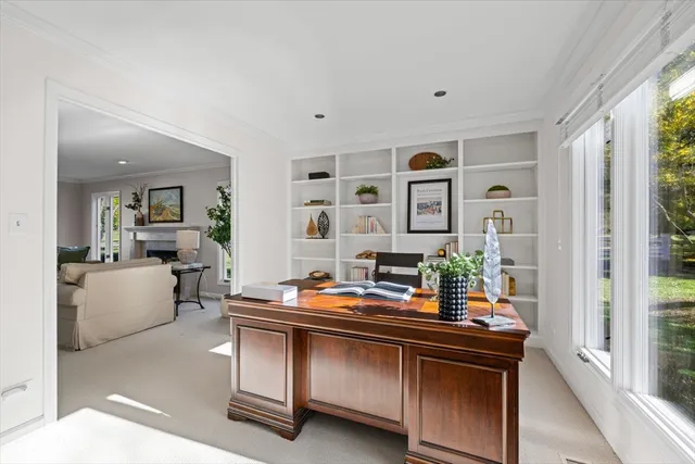 $979,000 | 304 Surrey Lane, Lincolnshire, IL 60045