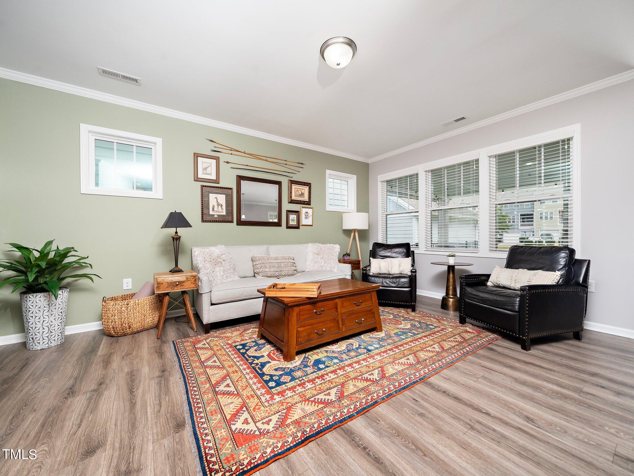 9-web-or-mls-6304 Kayton-16