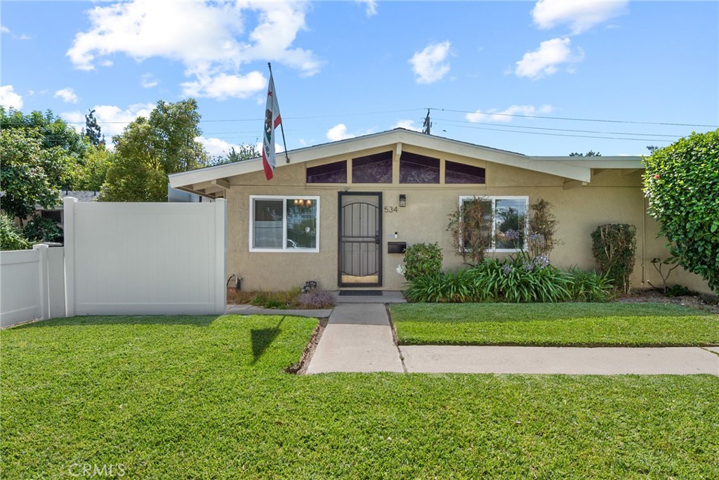 534 South Devon Road Orange, CA 92868 - Photo 2 of 31