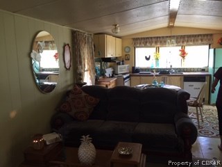 9577 Rowes Point Road Hayes, VA 23072 - Photo 10 of 15 Gallery Image 10