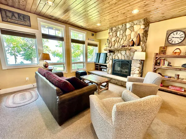 $320,000 | 6946 Beach View Lane Northwest, Unit 2102&3, Walker, MN 56484
