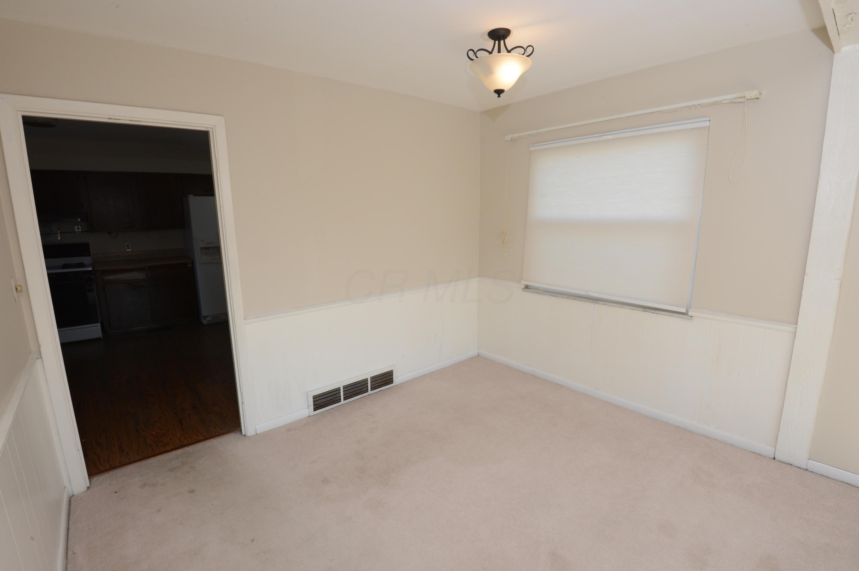 2664 Swansea Road Columbus, OH 43221 - Photo 21 of 46