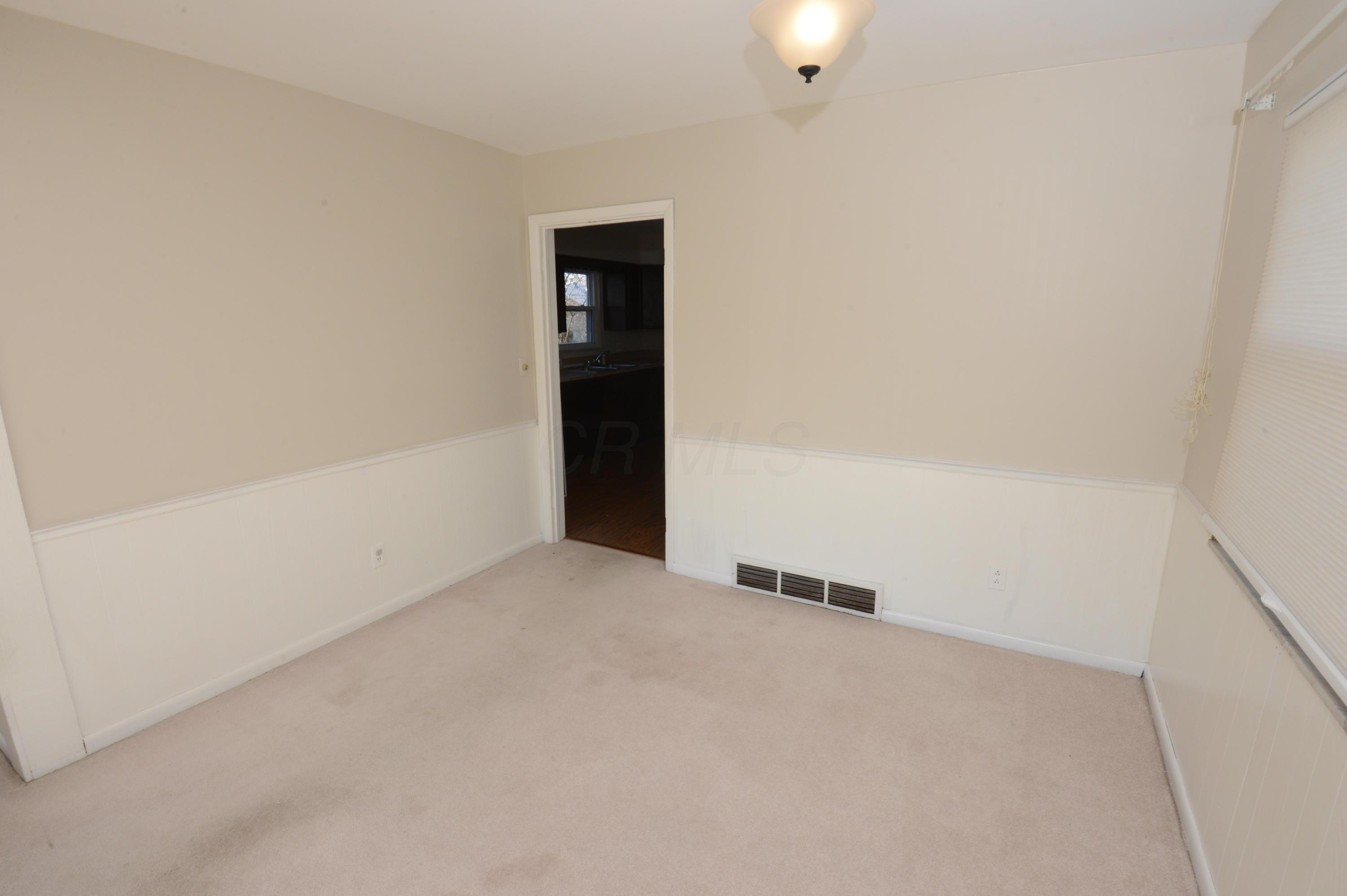 2664 Swansea Road Columbus, OH 43221 - Photo 22 of 46