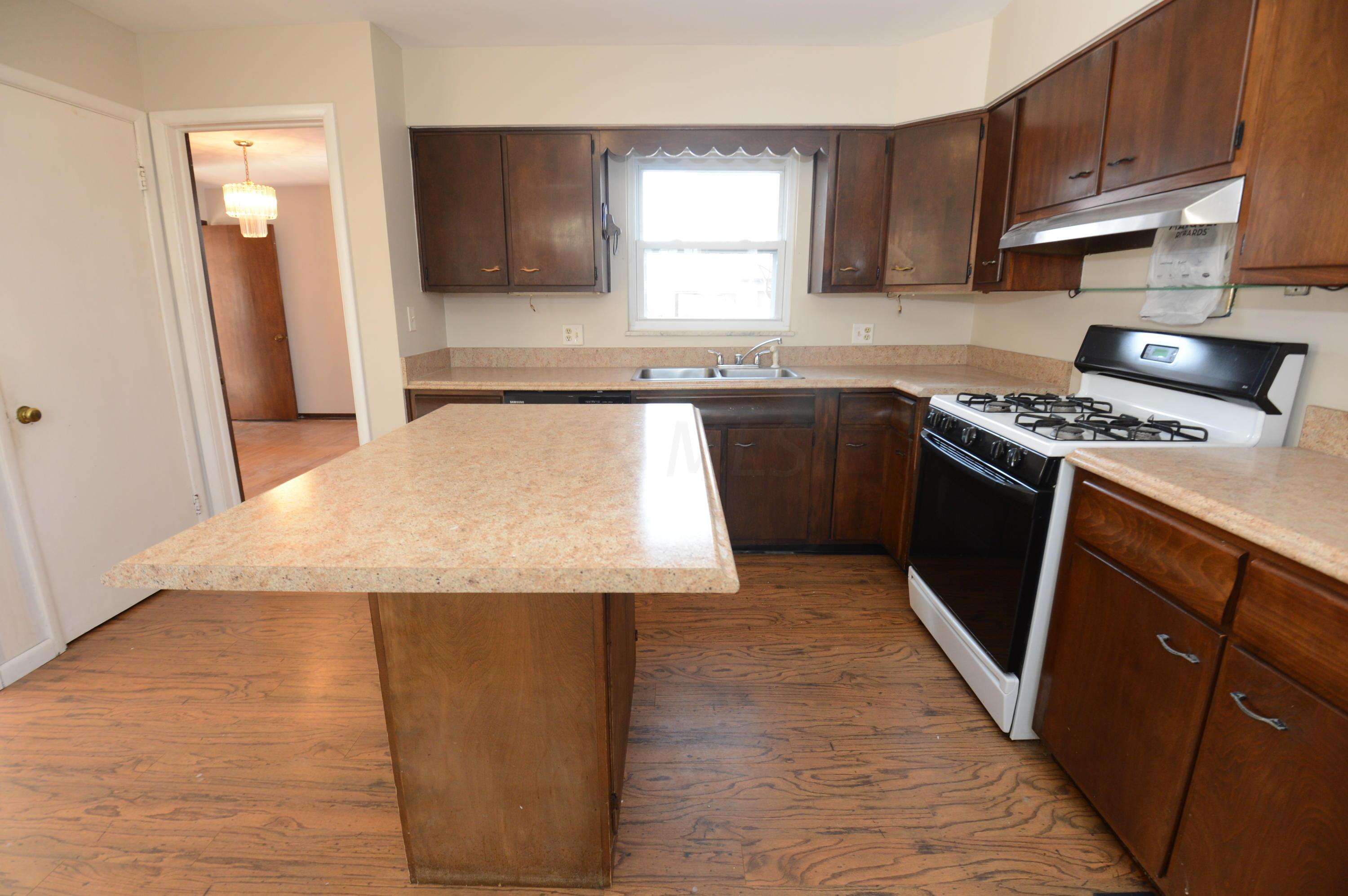 2664 Swansea Road Columbus, OH 43221 - Photo 28 of 46