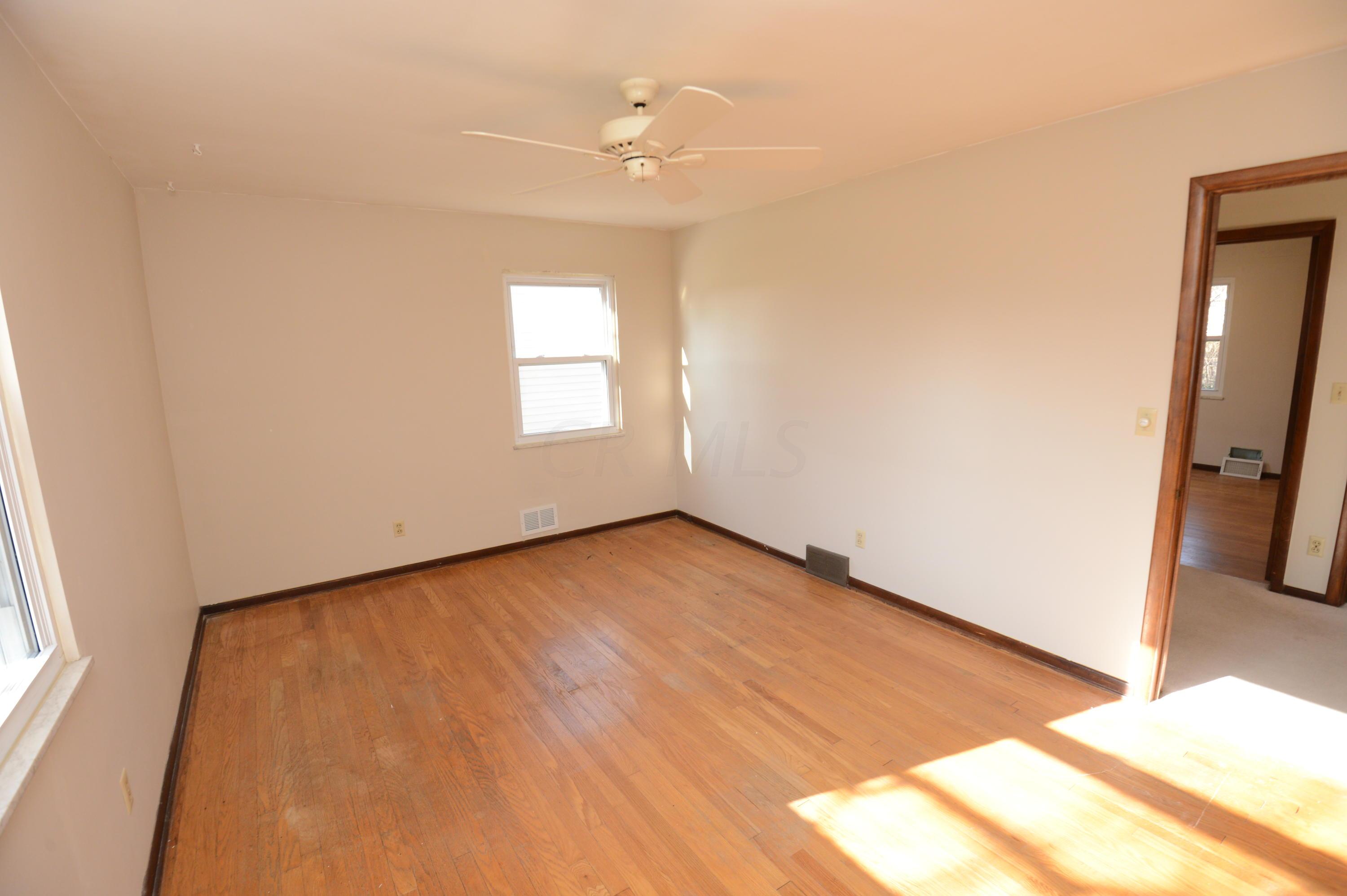 2664 Swansea Road Columbus, OH 43221 - Photo 36 of 46