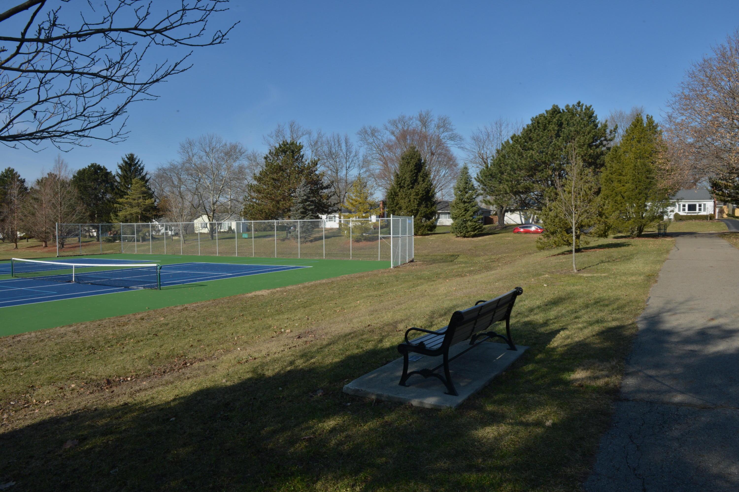 2664 Swansea Road Columbus, OH 43221 - Photo 5 of 46