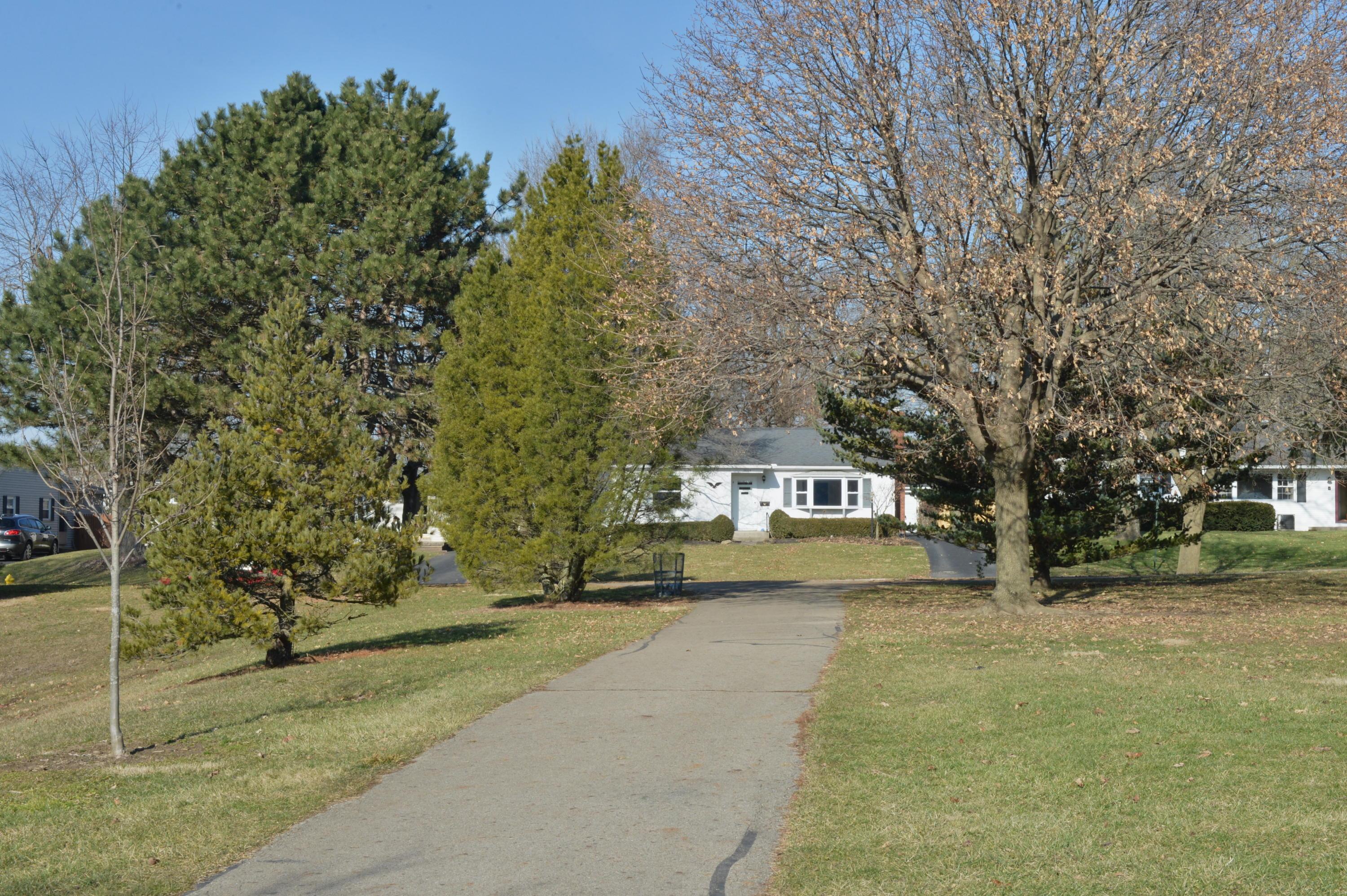 2664 Swansea Road Columbus, OH 43221 - Photo 6 of 46