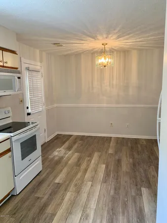 $1,500 | 103 Downing Street, Unit D, Panama City Beach, FL 32413