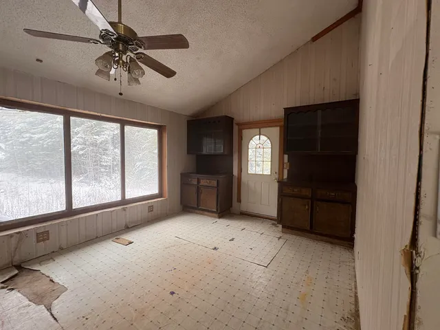 $79,900 | 880 Spring Bridge Road, Greenbush, ME 04418