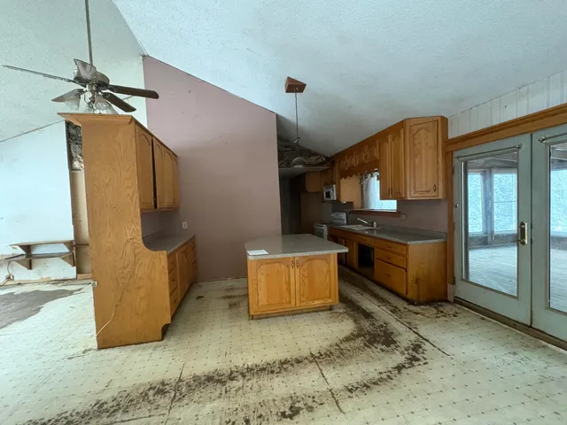 $79,900 | 880 Spring Bridge Road, Greenbush, ME 04418