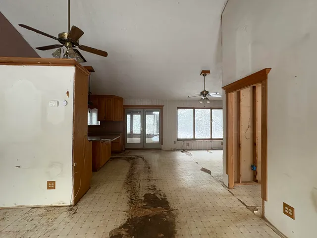 $79,900 | 880 Spring Bridge Road, Greenbush, ME 04418