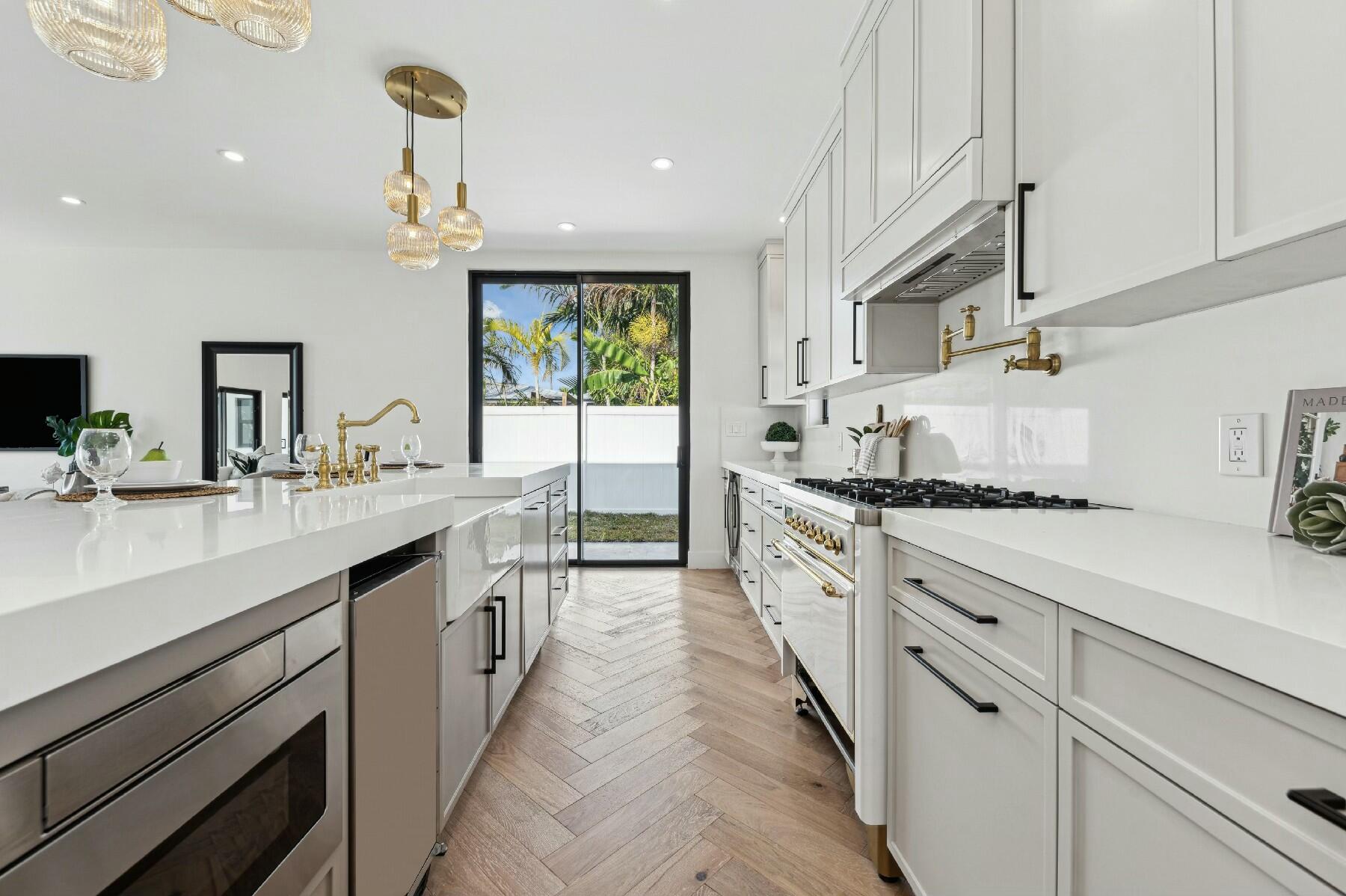 1010 Singer Drive Singer Island, FL 33404 - Photo 14 of 59 tempImageZy1rP3