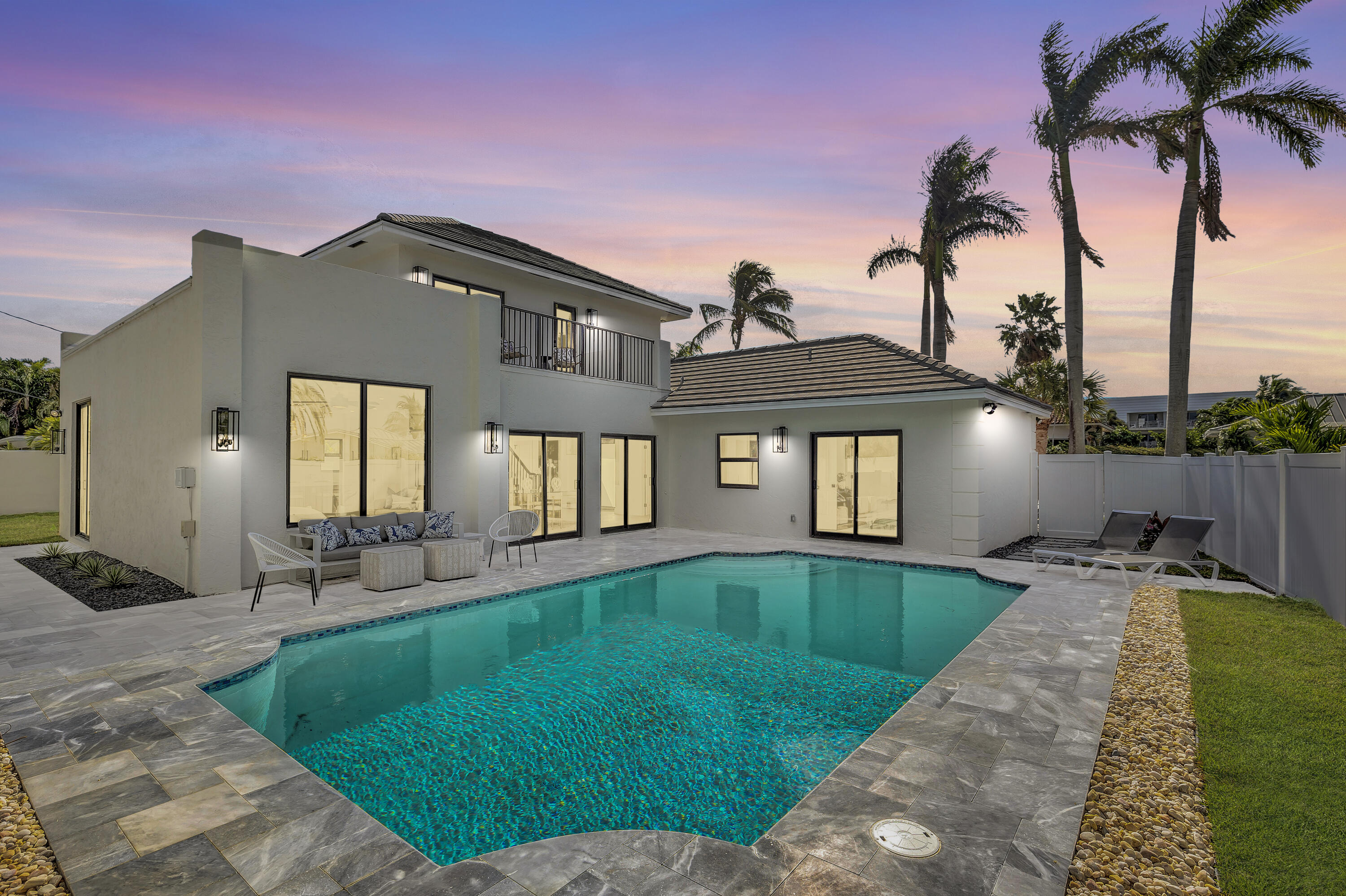 1010 Singer Drive Singer Island, FL 33404 - Photo 2 of 59 3W7A8349