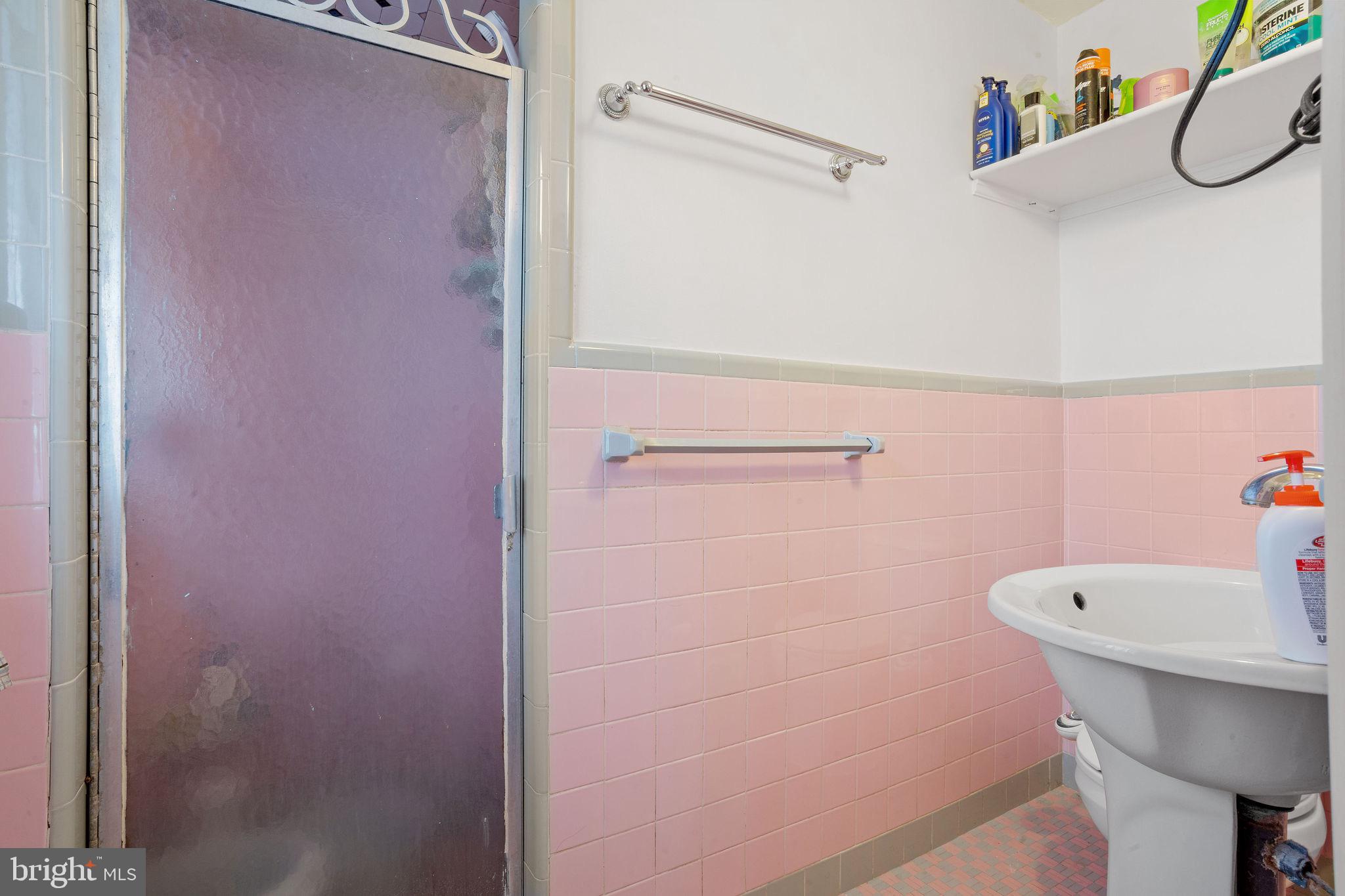 1131 Chesworth Road Philadelphia, PA 19115 - Photo 14 of 25