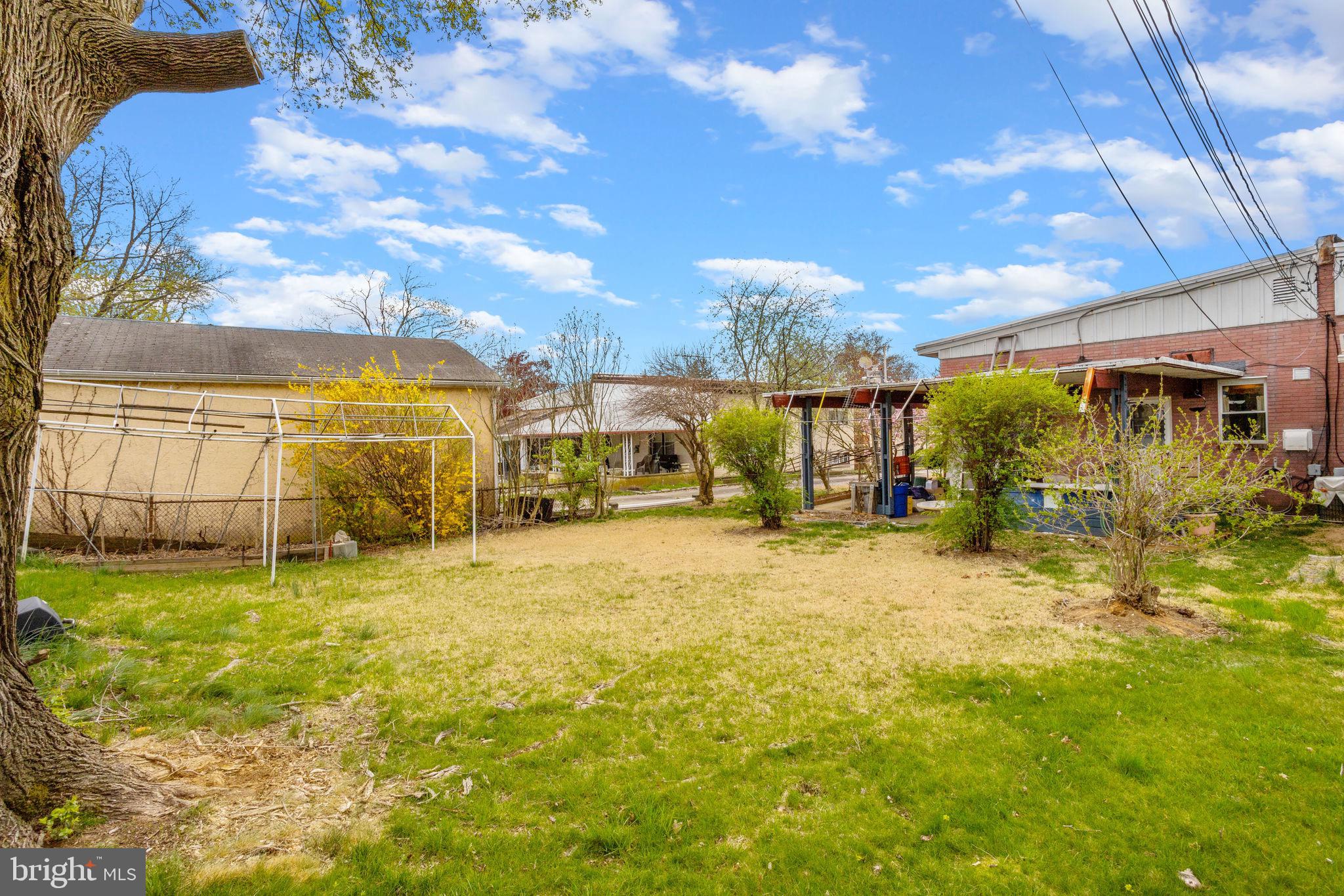 1131 Chesworth Road Philadelphia, PA 19115 - Photo 25 of 25