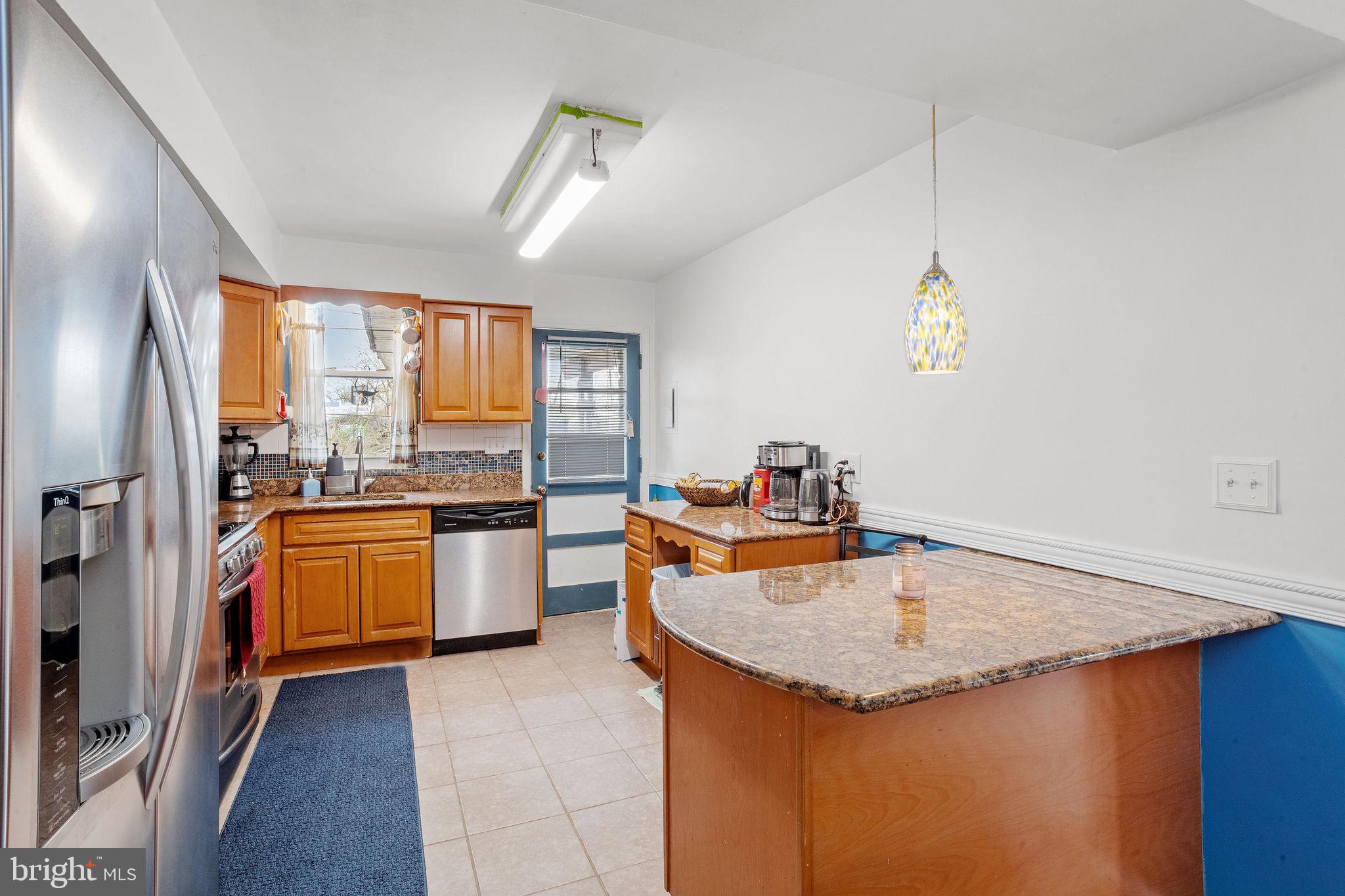 1131 Chesworth Road Philadelphia, PA 19115 - Photo 9 of 25