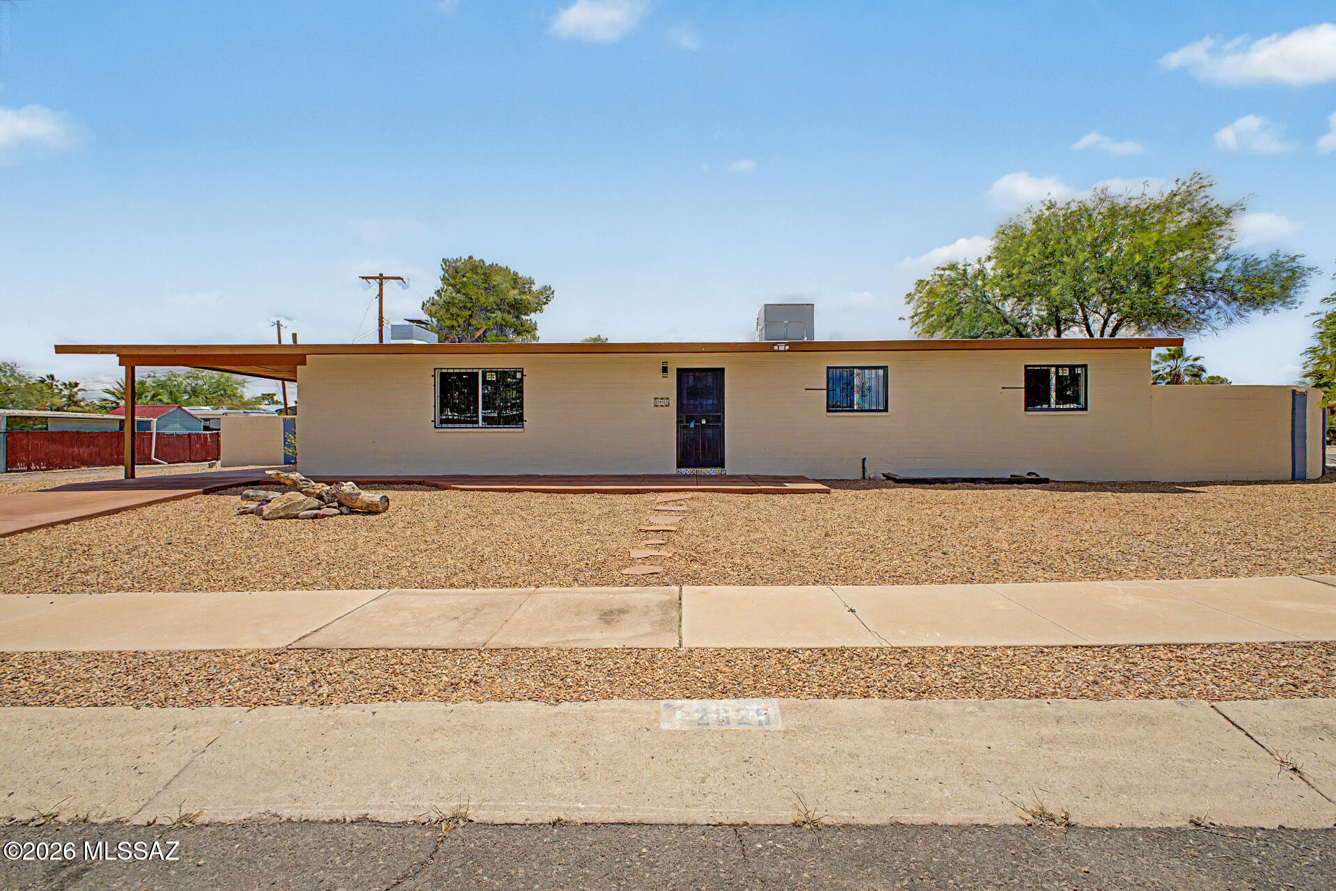 2625 West Oregon Street Tucson, AZ 85746 - Photo 2 of 28 01 - Oregon