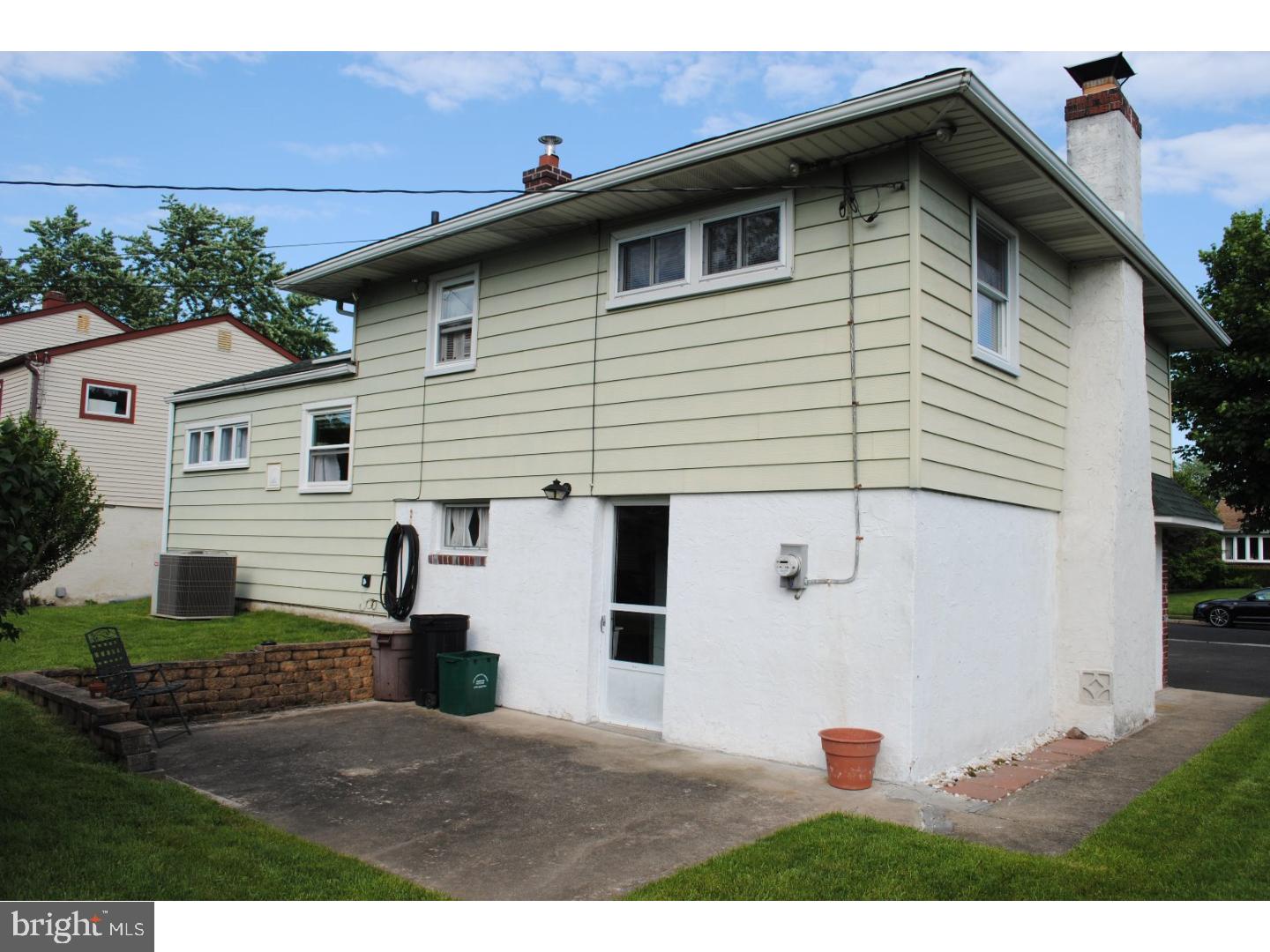 401 Goodwin Road Hatboro, PA 19040 - Photo 4 of 17 Exterior Side