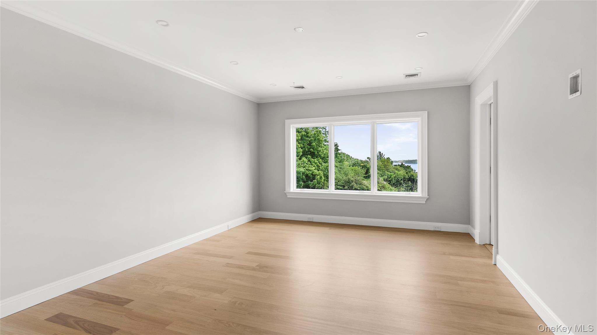4 Shepherds Lane Sands Point, NY 11050 - Photo 26 of 50 Gallery Image 26
