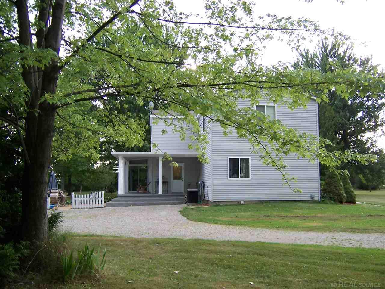 12115 Bryce Road Emmett, MI 48022 - Photo 3 of 26 31298707-2.JPG