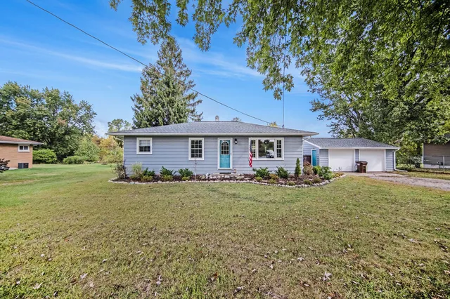 $214,900 | 6718 Clinton Road, Jackson, MI 49201