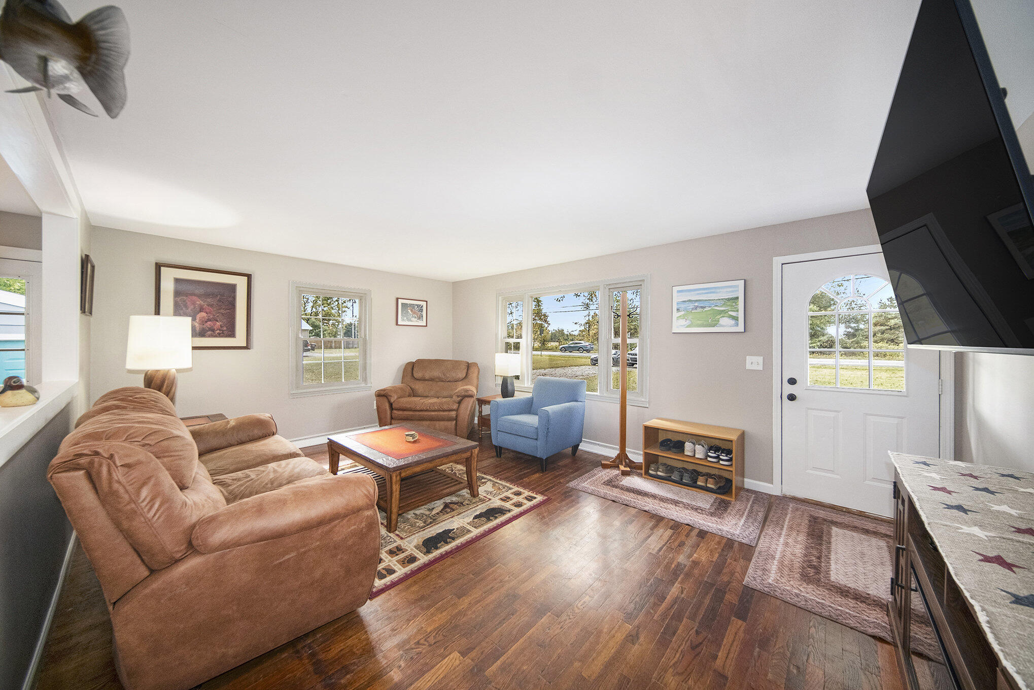 6718 Clinton Road Jackson, MI 49201 - Photo 3 of 28 003_sbp_1_174