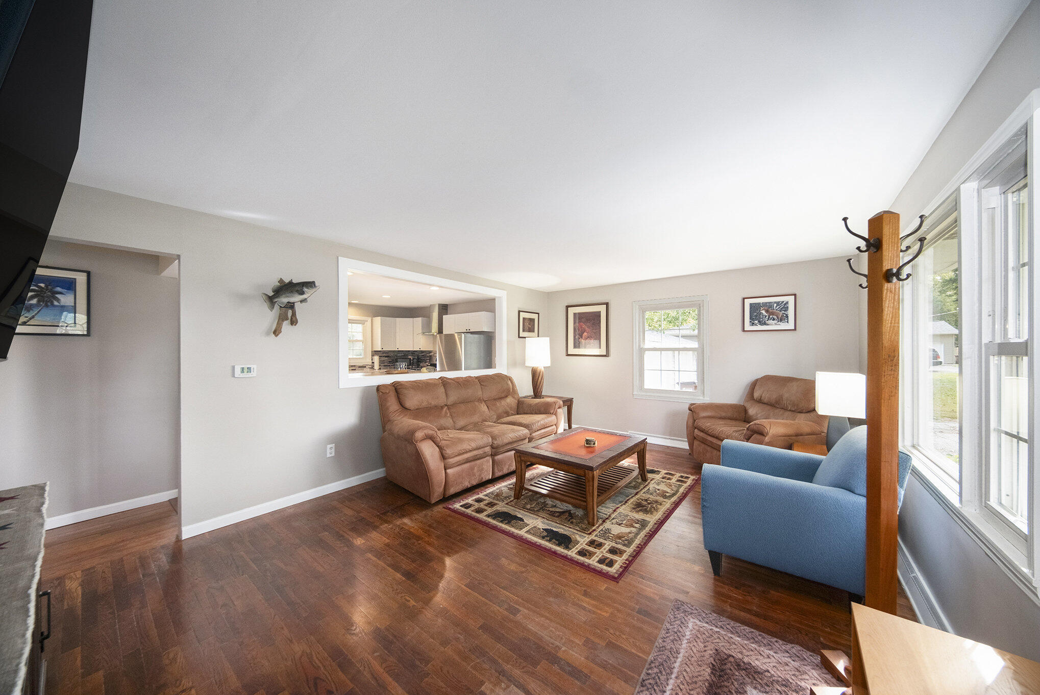 6718 Clinton Road Jackson, MI 49201 - Photo 4 of 28 004_sbp_2_139