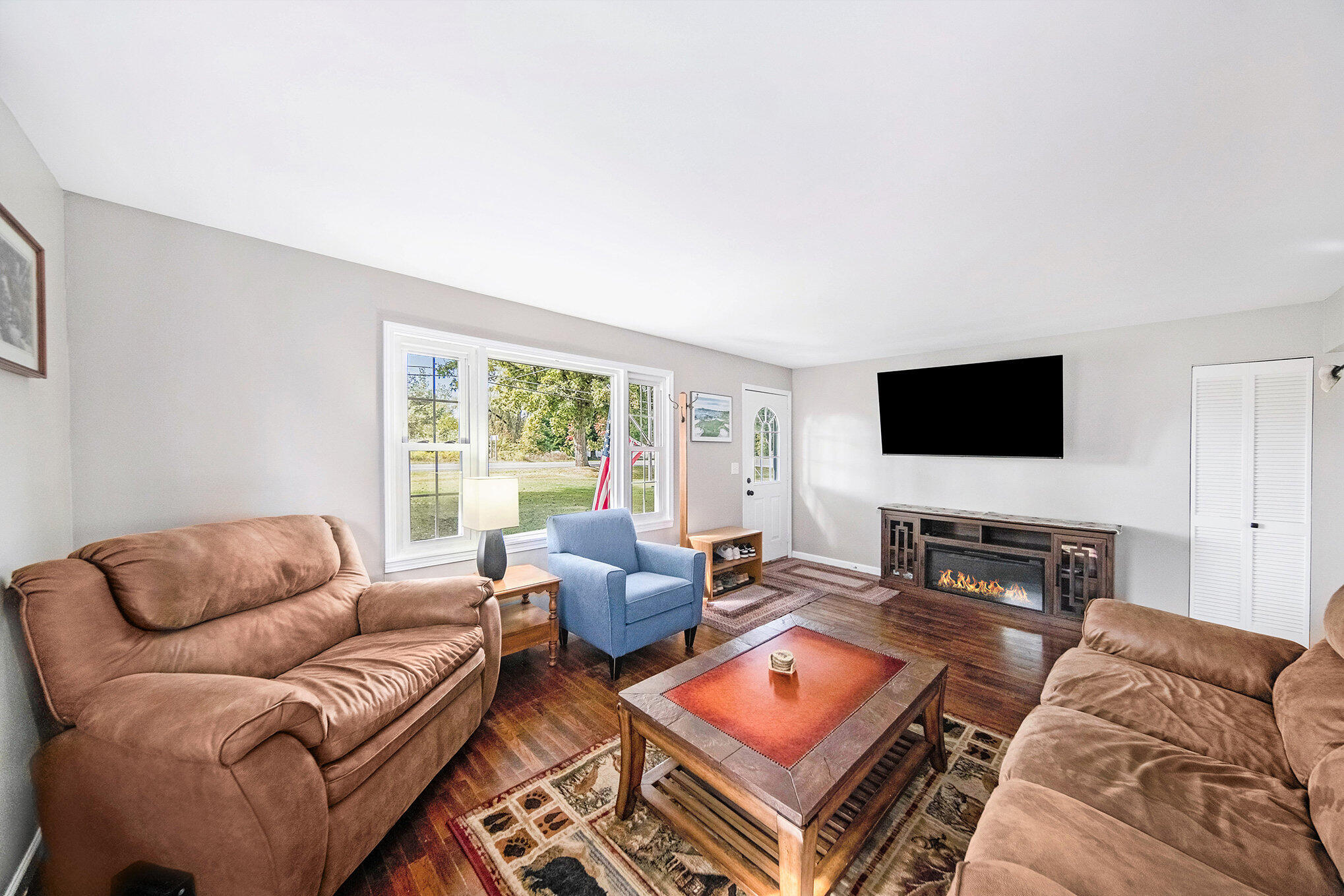 6718 Clinton Road Jackson, MI 49201 - Photo 5 of 28 005_sbp_5_875