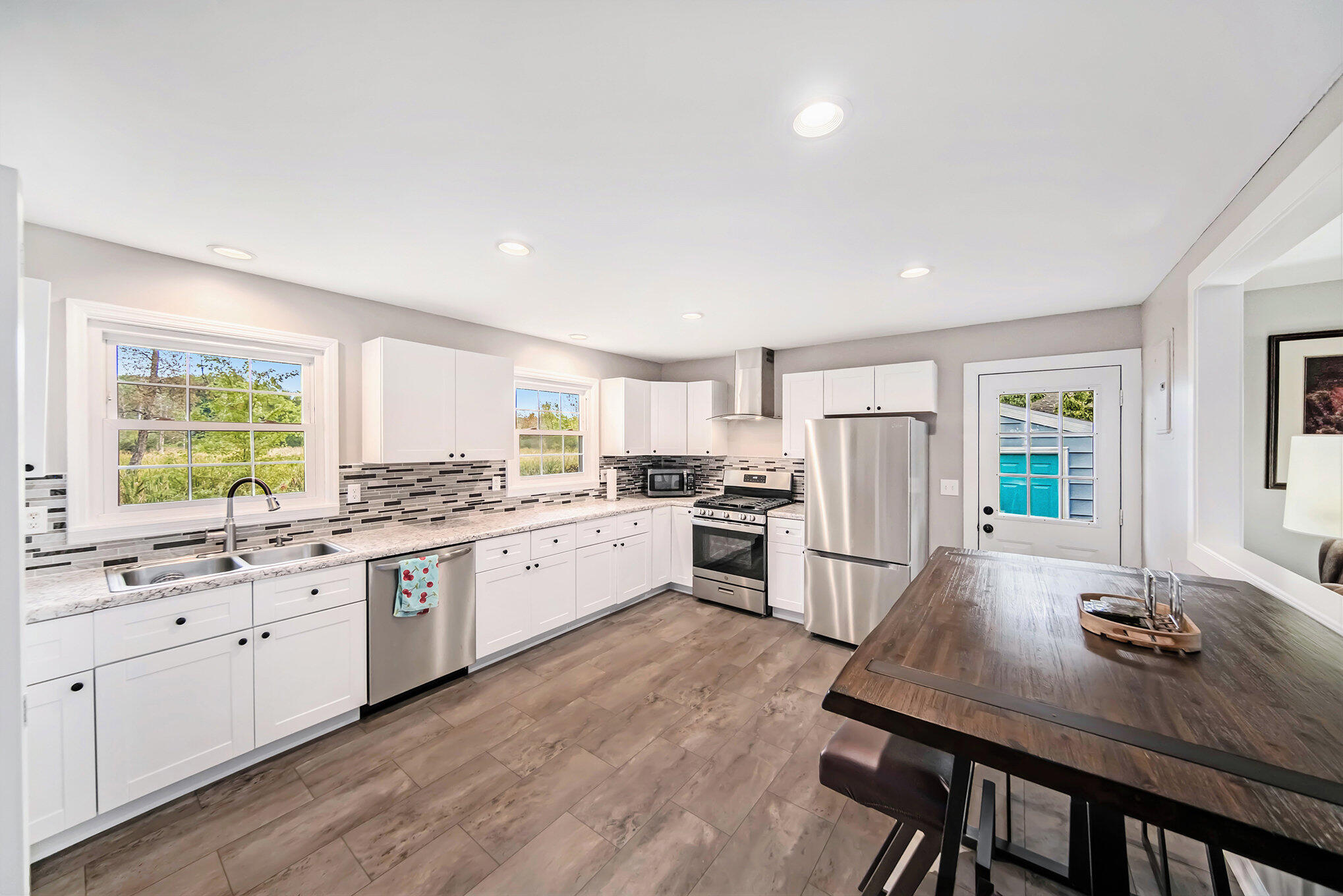 6718 Clinton Road Jackson, MI 49201 - Photo 8 of 28 008_sbp_9_386