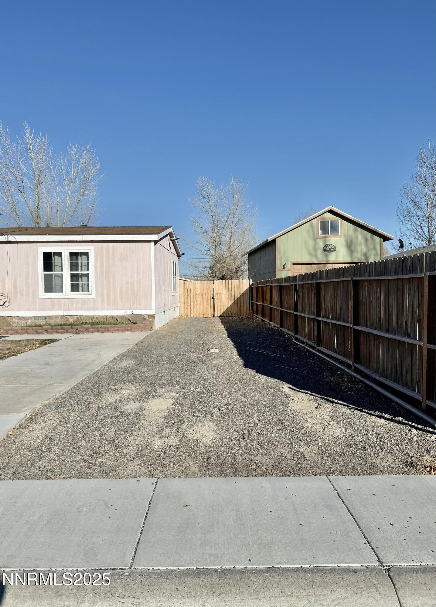 225 Carson Road Battle Mountain, NV 89820 - Photo 2 of 27 225 Carson Driveway