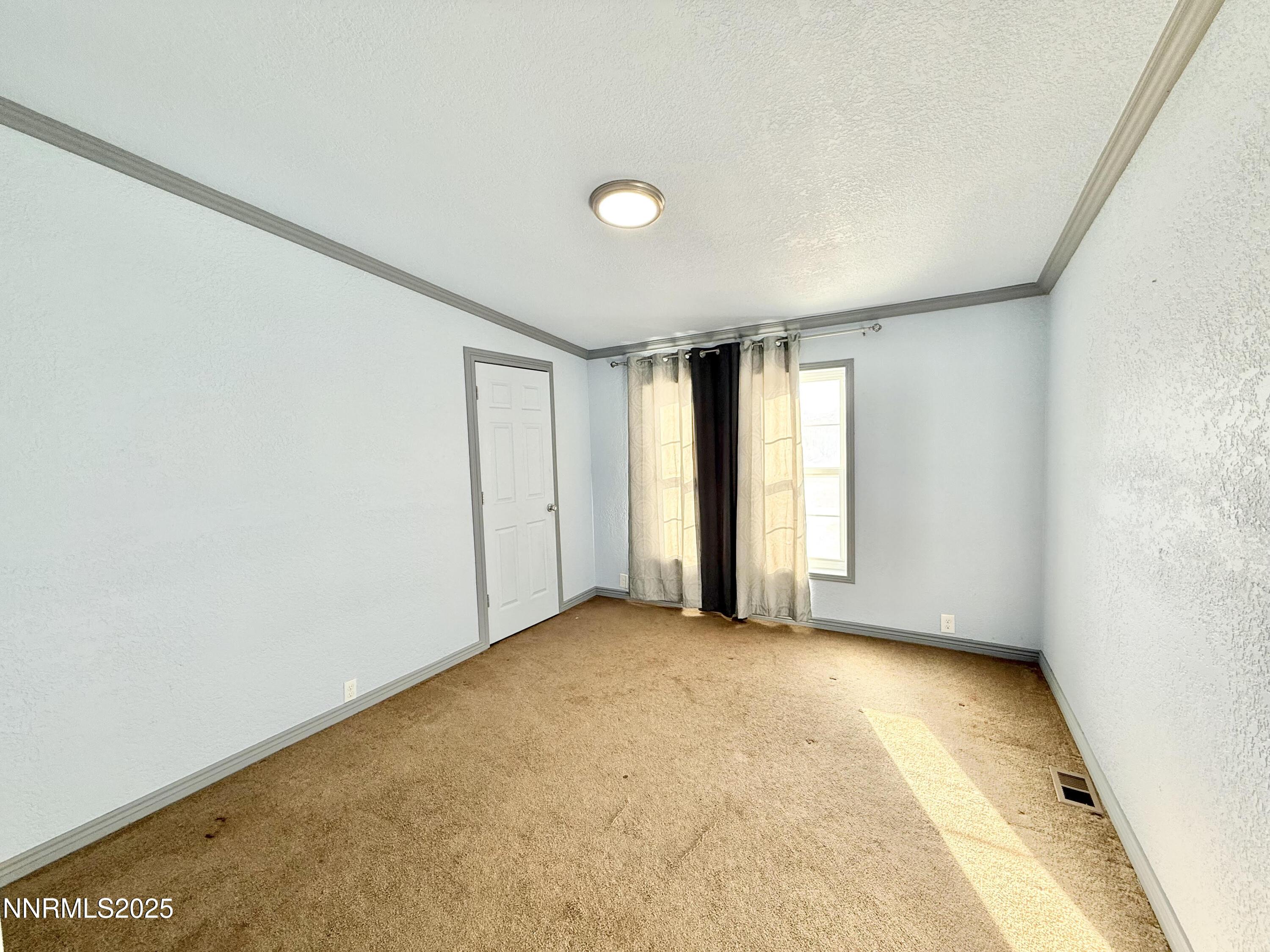 225 Carson Road Battle Mountain, NV 89820 - Photo 21 of 27 225 Carson bed 1 1