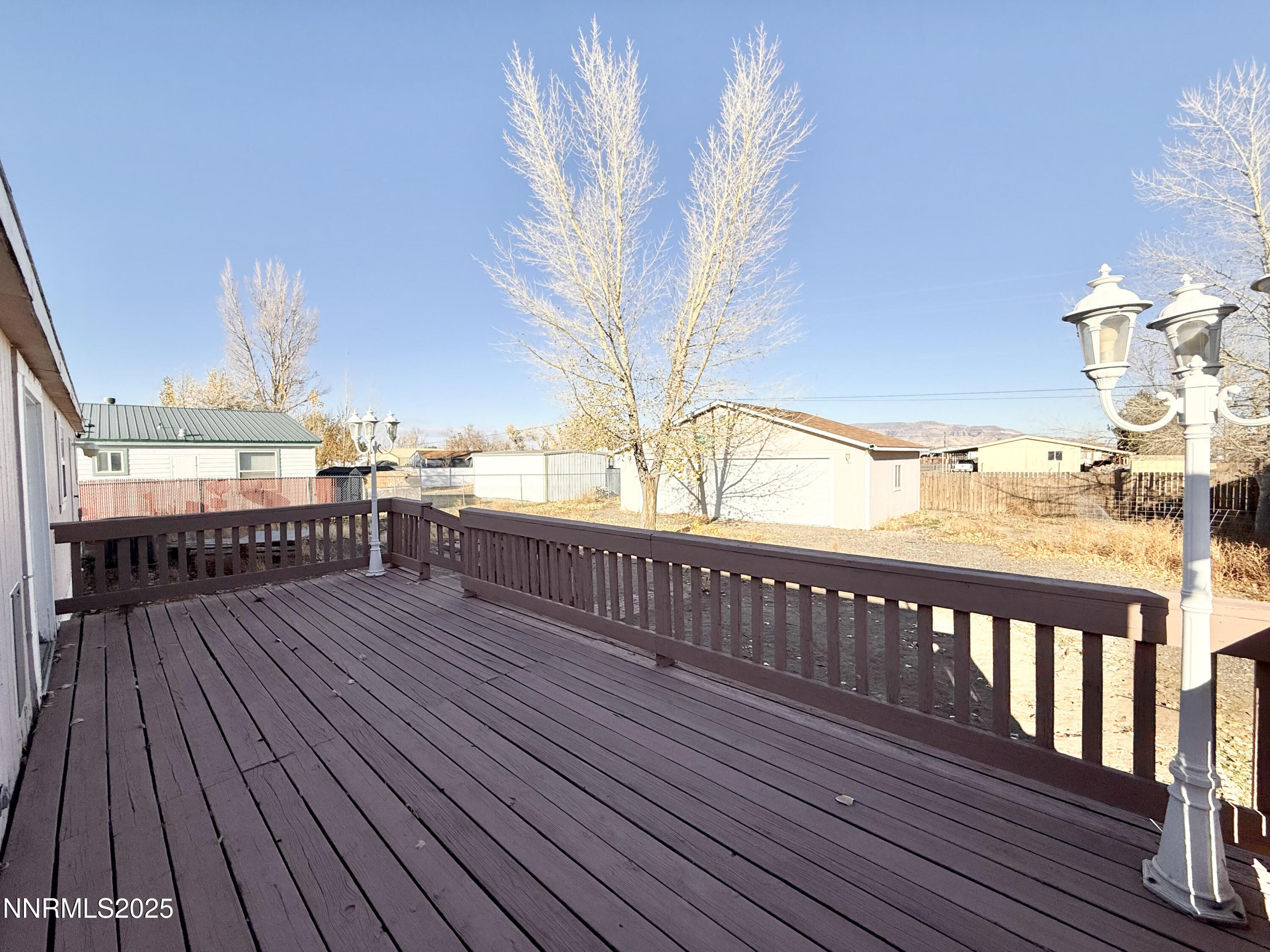 225 Carson Road Battle Mountain, NV 89820 - Photo 26 of 27 225 carson back deck 1