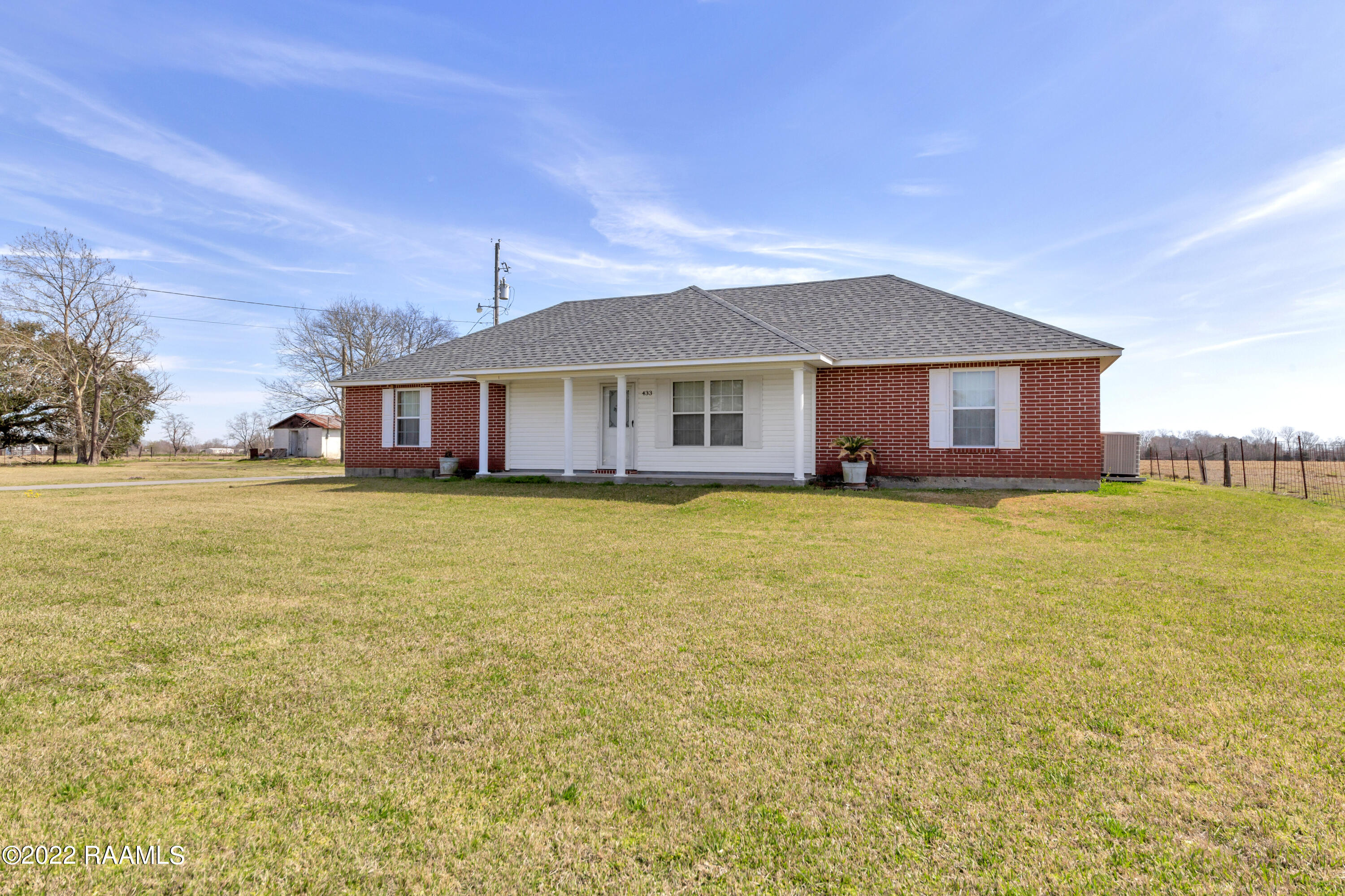 433 Janvier Road Scott, LA 70583 - Photo 3 of 30