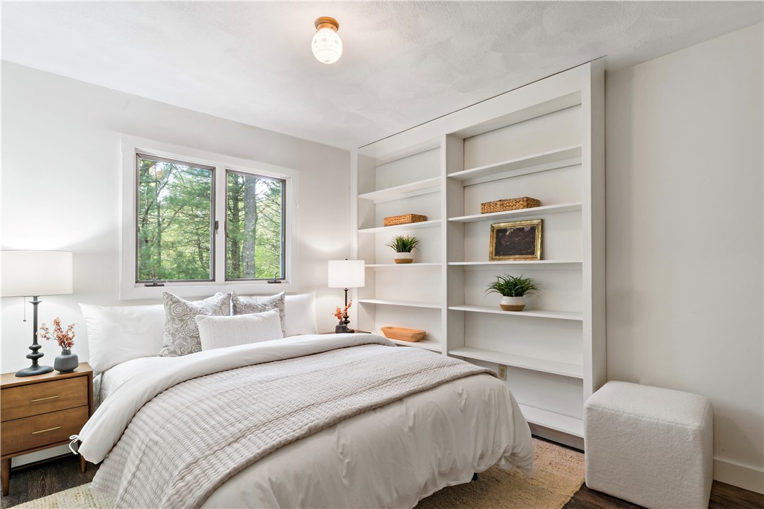 310 Old Coach Road Charlestown, RI 02813 - Photo 23 of 45 Open and airy guest bedroom.
