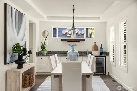 $1,499,999 | 2933 Northeast Marquette Way, Issaquah, WA 98029