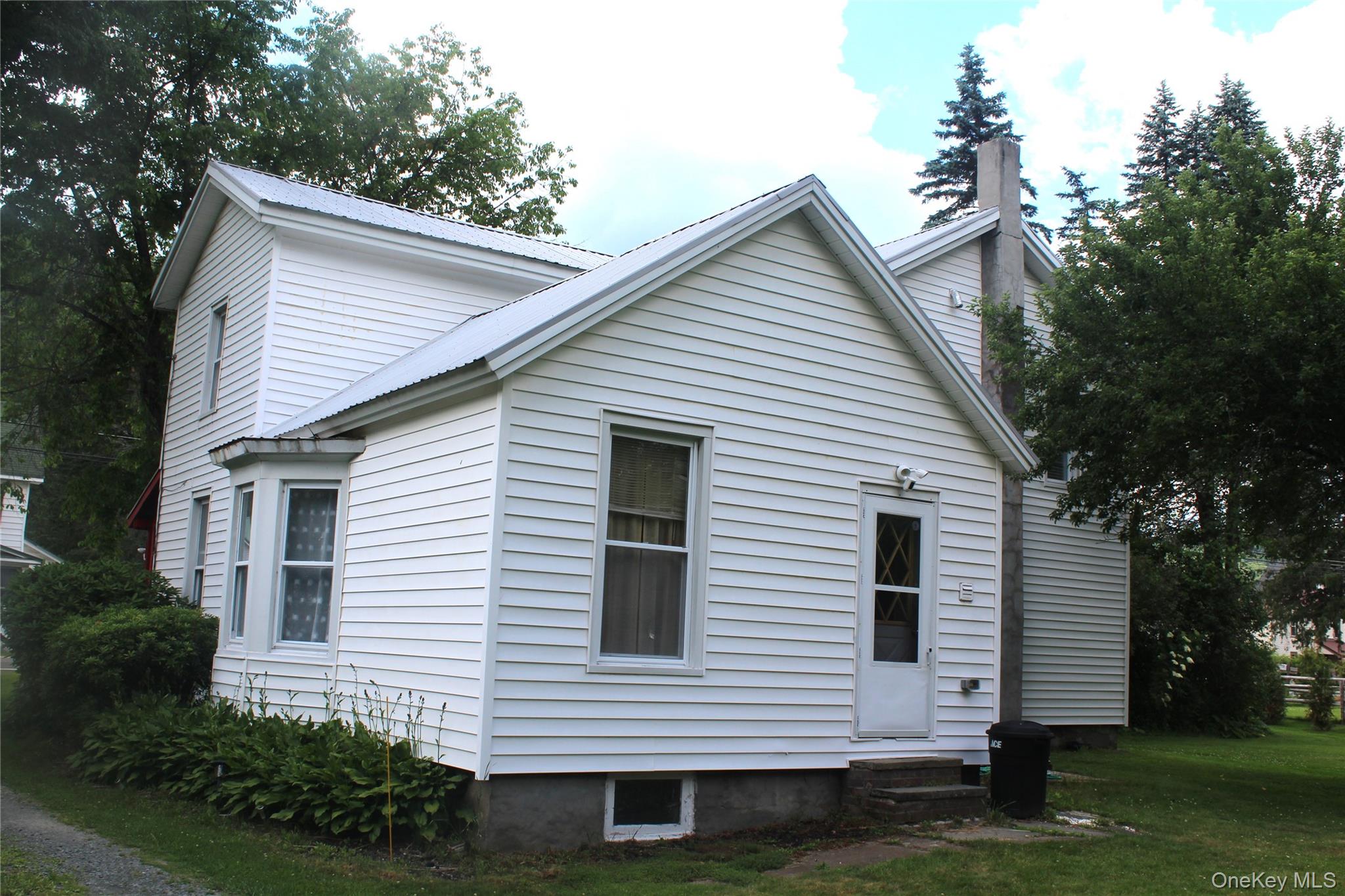 196 Rockland Road Roscoe, NY 12776 - Photo 3 of 38
