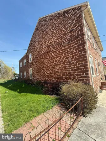 $1,195 | 43 East Main Street, Unit 4, Middletown, PA 17057