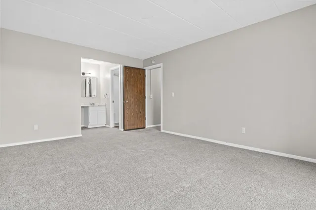 $204,900 | 3320 Louisiana Avenue South, Unit 112, St. Louis Park, MN 55426