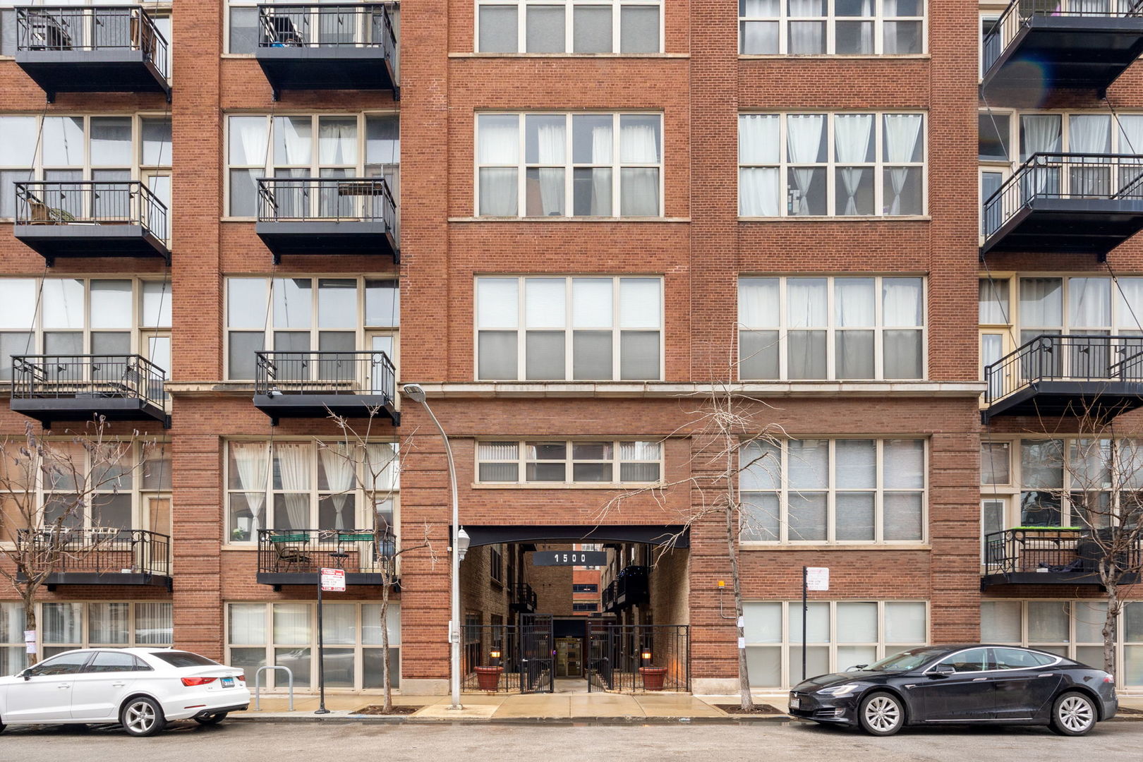1500 West Monroe Street, Unit 618 Chicago, IL 60607 - Photo 1 of 18