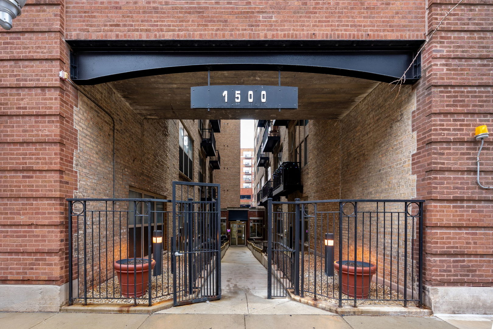 1500 West Monroe Street, Unit 618 Chicago, IL 60607 - Photo 2 of 18