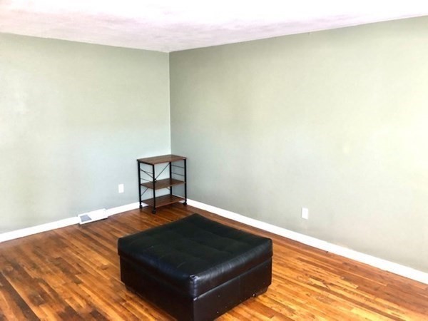 30 Keach Avenue Worcester, MA 01607 - Photo 10 of 28 Gallery Image 10