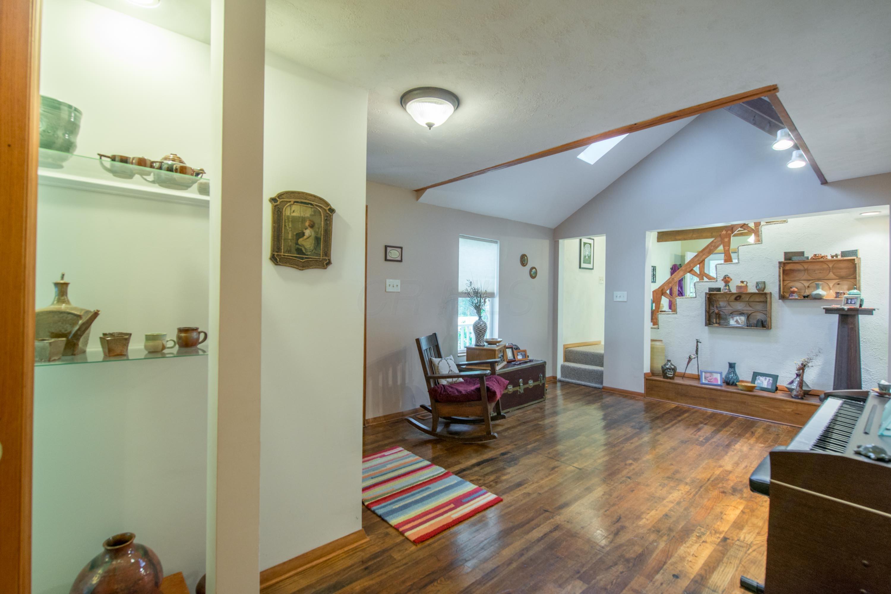 2613 Chester Road Columbus, OH 43231 - Photo 8 of 47 Gallery Image 8