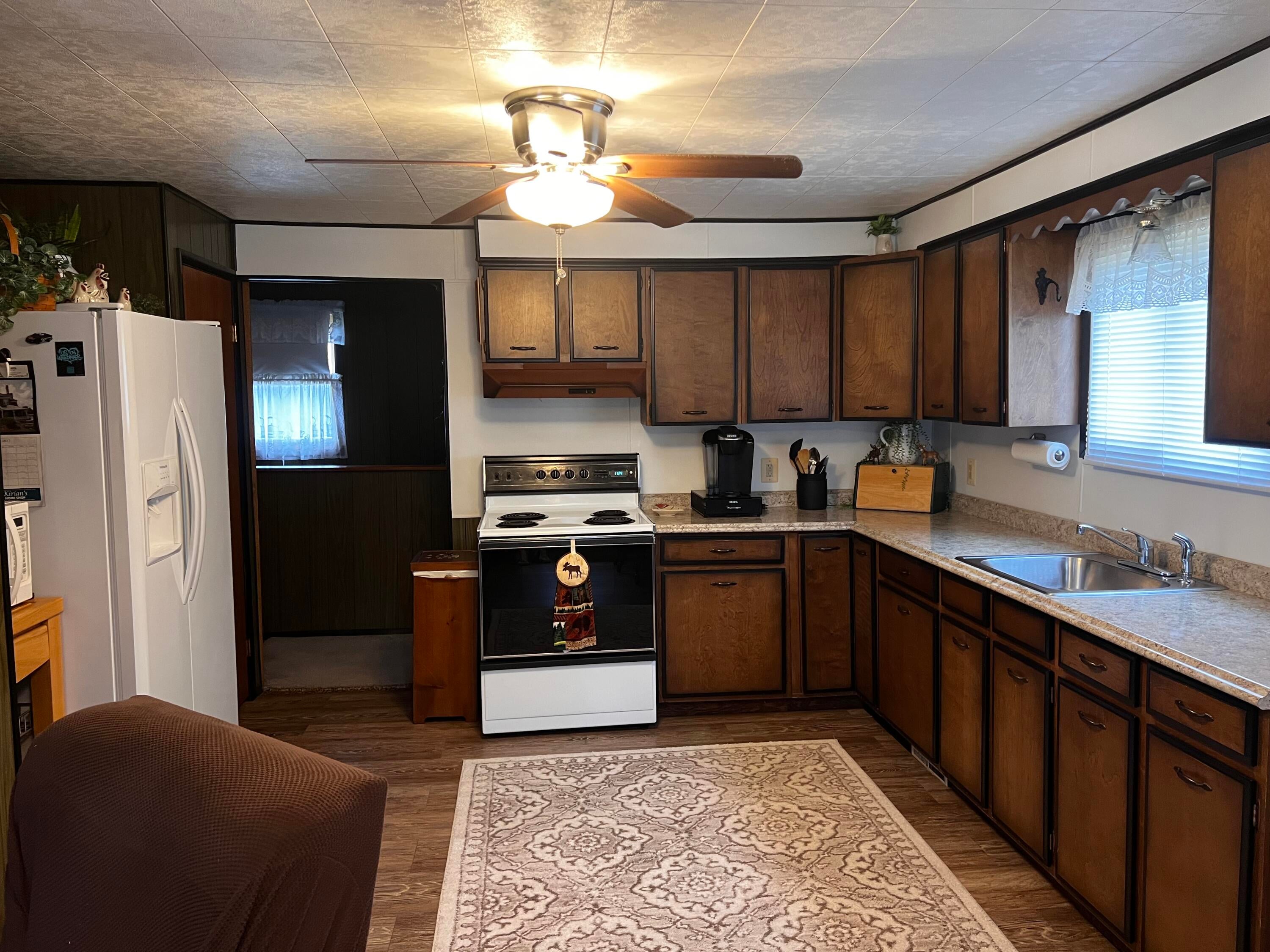 10170 Pinewood Road St. Helen, MI 48656 - Photo 10 of 17 IMG_7233