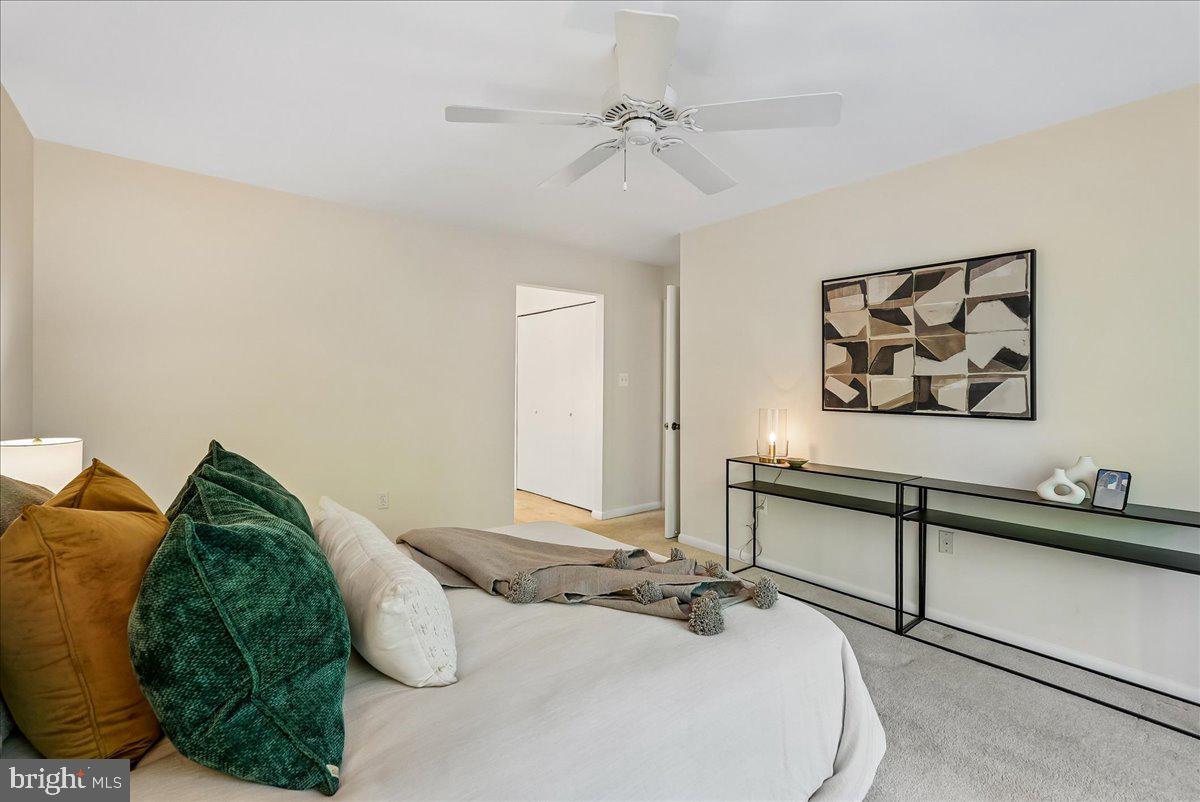 2024 Swans Neck Way Reston, VA 20191 - Photo 17 of 42 Primary Bedroom